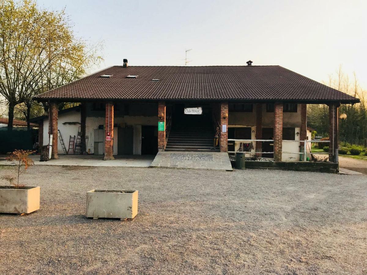 קומו Agriturismo La Fornace Centro Ippico מראה חיצוני תמונה